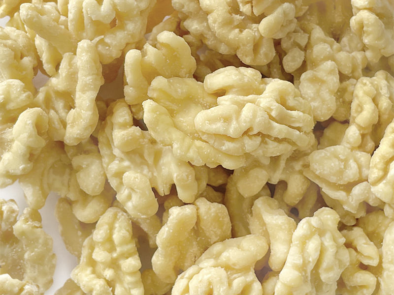 Interested in amber walnut kernels, large size. Quantity: 1 FCL